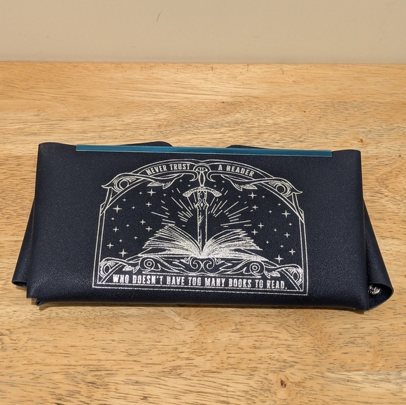 Bookish Box Bookshops & Bonedust Inspired Collapsible Book Holder - Picture 7 of 7